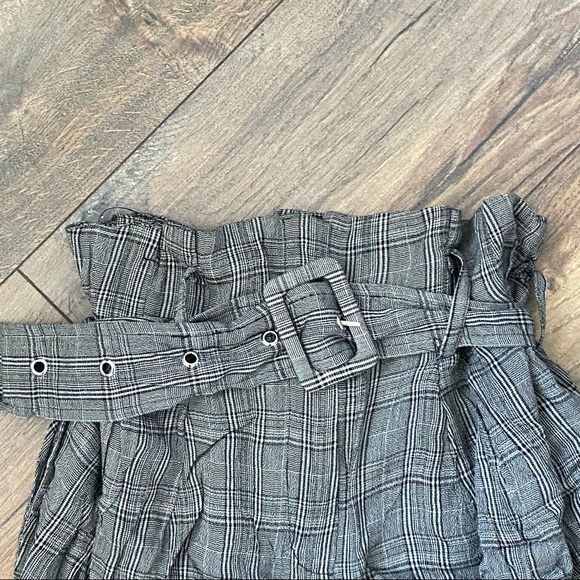 Misslola plaid mini skirt with belt - Picture 2 of 5